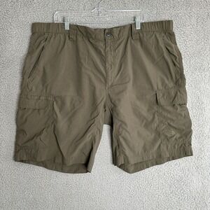 The North Face Shorts Mens XXL Green Utility Cargo Pockets Trail Hiking Outdoors
